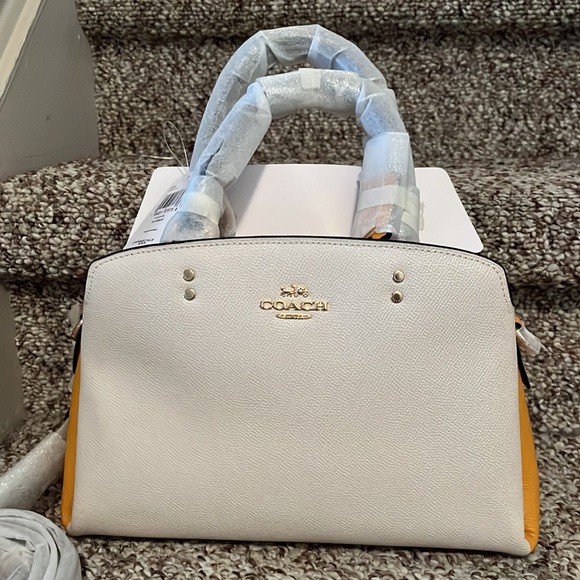 Coach Mini Lillie Carryall Bag - Picture 2 of 4